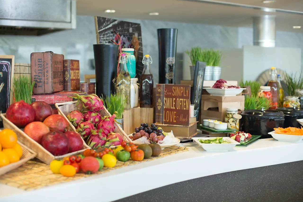 The Retreat Palm Dubai Mgallery By Sofitel Resort
